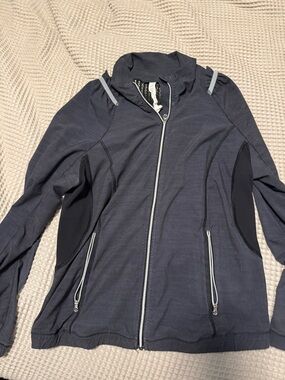 Lululemon running jacket